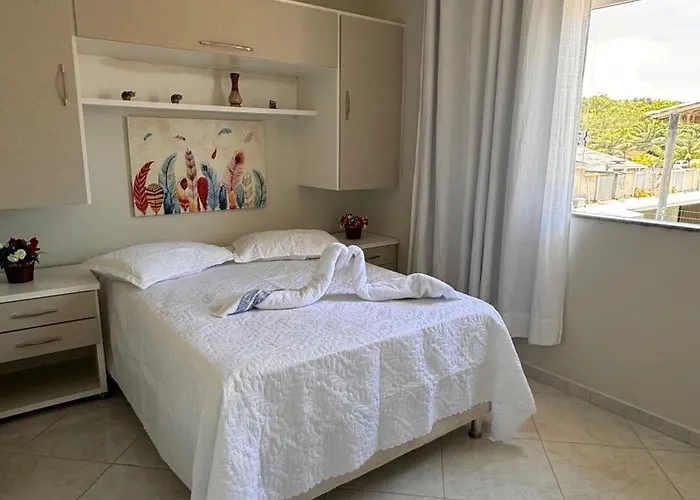 Apê das castanheiras Porto Seguro